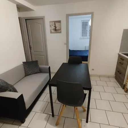 Appartement Calme Au Centre Ville Proche Tribunaux Douai Exterior foto